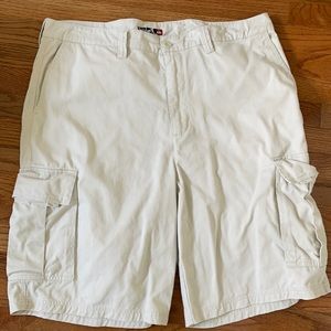 Men’s QuickSilver Shorts Size 40
